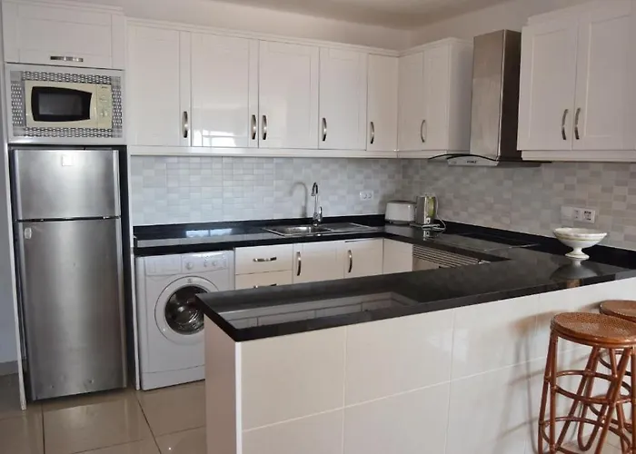 Grande En Playa La Pinta Puerto Colon * Costa Adeje (Tenerife)